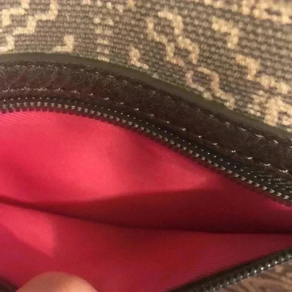 The Sak shoulder bag/back pack. - Picture 9 of 12